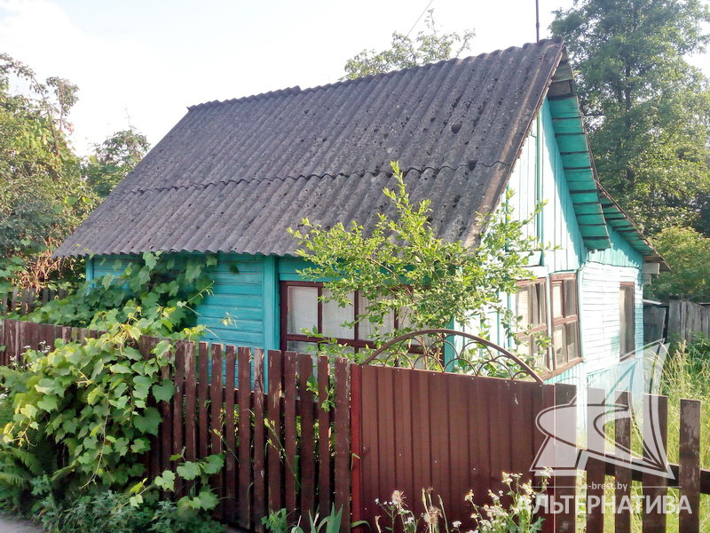 Недвижимость, дача, дачный домик, садовый домик, товарищество, цена, стоимость, мезонин, дом с мезонином, Скандинавия, Англия, Агата Кристи, сад, деревья, уют, очаг, кедр, коммуникации, кровля, черта города, город, Брест, комнаты, загородный дом, стеклянный дом