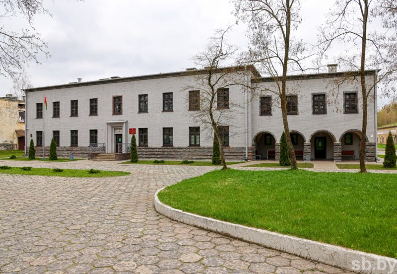 Патриотический центр в Бресте