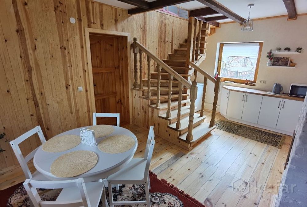 Интерьер гостиной дома для небольшой компании на ул. Высоковской в Бресте. Фото: kufar.by.