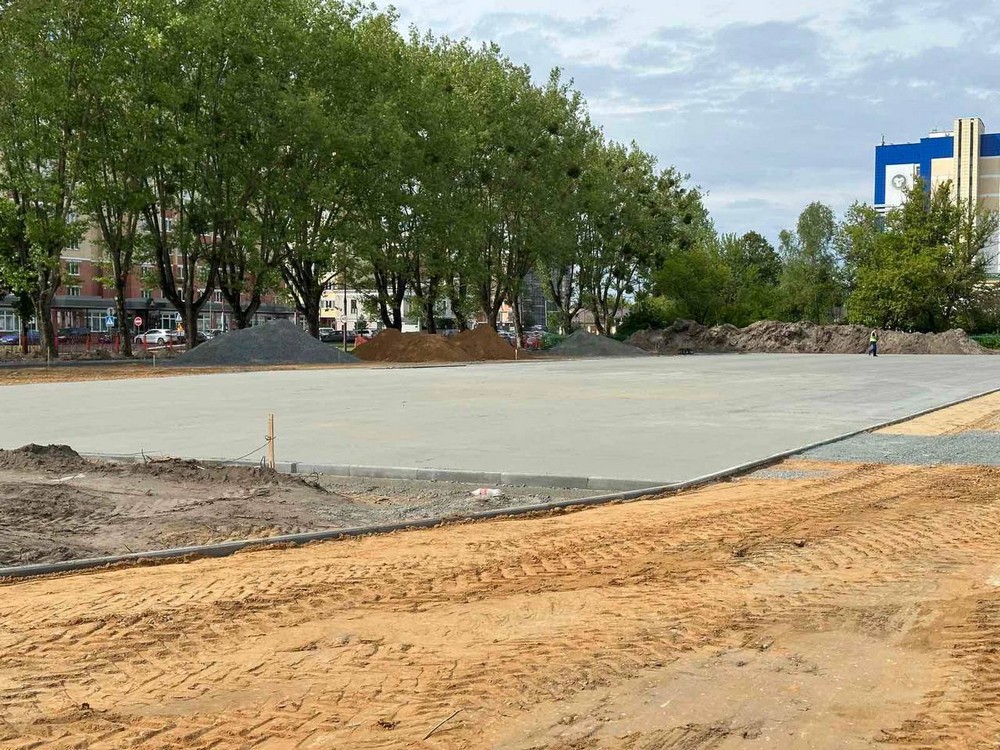 Благоустройство стадиона в СШ №9 Бреста. Фото: Брестский горисполком