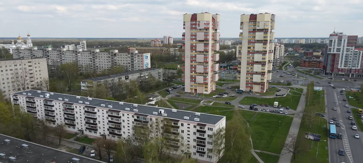 Микрорайон Восток в Бресте с высоты птичьего полета. Скриншот видео Игоря Лещенко