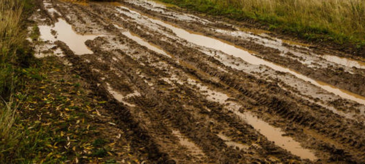 Размытая дорога, деревня, Беларусь