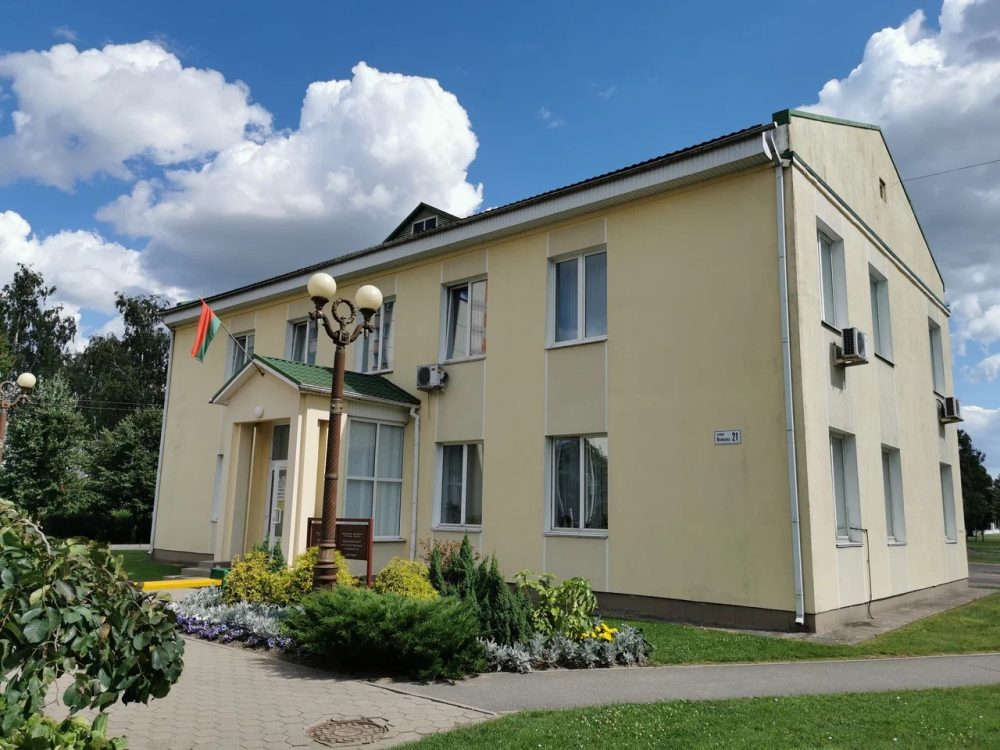 Территория Барановичского государственного университета на улице Войкова, 21