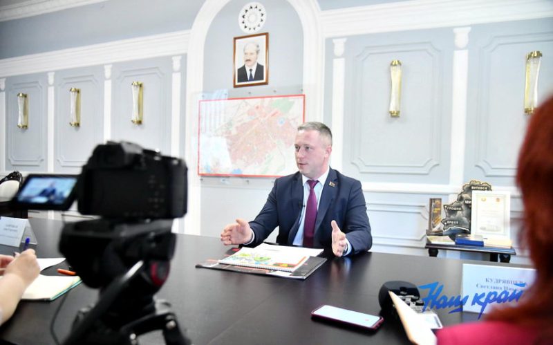 Председатель Барановичского горисполкома Максим Антонюк