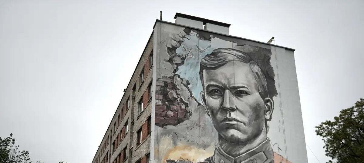 Новый мурал на торце дома на улице ГОБК в Бресте. Фото: https://brestcity.com