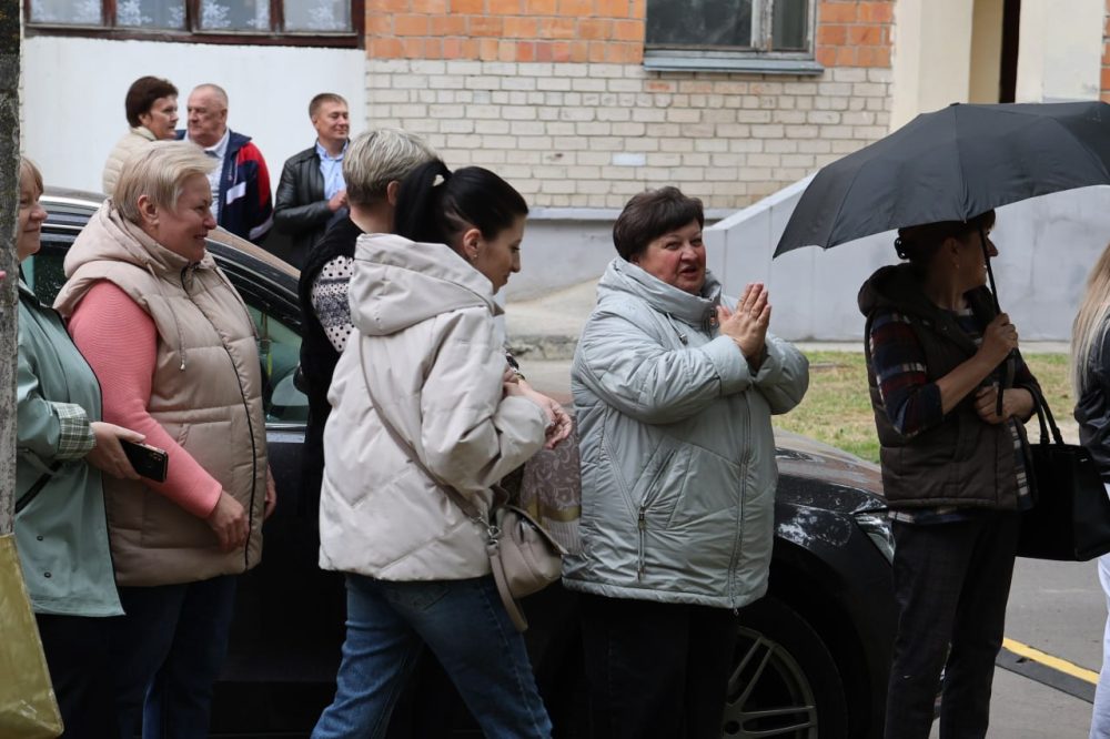 Торжественное открытие детской площадки в Пинске. Фото: «Пинский вестник»